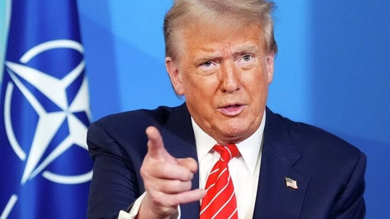 الرئيس الأمريكي دونالد