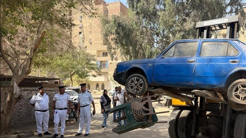 رفع السيارات المتهالكة