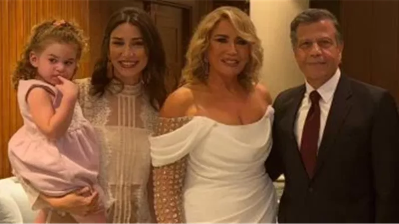 إيناس الدغيدي وزوجها