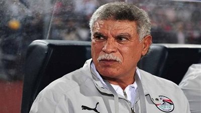 الإعلامي محمد طارق يتمنى الشفاء للمعلم حسن شحاتة ويوجه رسالة لزواره