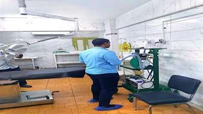 حملات صحية موسعة بالمنيا تكشف مخالفات في 226 منشأة طبية خاصة