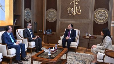 رئيس الوزراء يستقبل الدكتور خالد العناني المدير العام المنتخب لمنظمة 