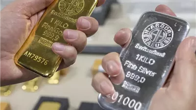 أيهما أفضل للاستثمار الآمن في 2025.. الذهب أم الفضة؟