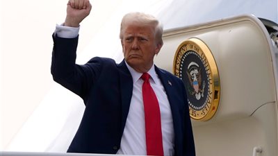 ترامب يصل شرم الشيخ لحضور قمة السلام برئاسة السيسي