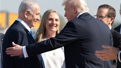 أقصر زيارة في التاريخ.. لحظة استقبال ترامب في إسرائيل قبل مشاركته في قمة السلام