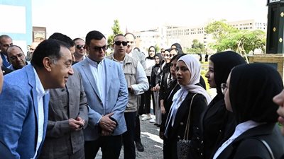 رئيس الوزراء يقدم التحية للفتاة المصرية بمناسبة اليوم العالمي للفتاة