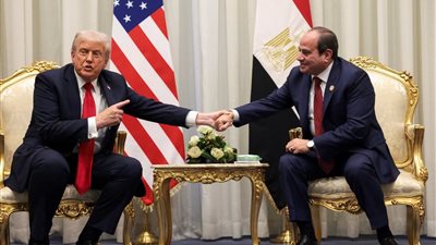 ترامب: السيسي زعيم قوي.. ومصر لعبت دورًا حاسمًا في إنهاء حرب غزة