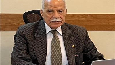 أبو العلا ومعاونوه يؤدون اليمين الدستورية في الجلسة الافتتاحية لمجلس الشيوخ