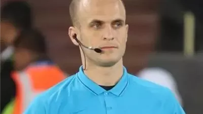 وش السعد على الأخضر.. حكم مباراة السعودية والعراق في تصفيات المونديال