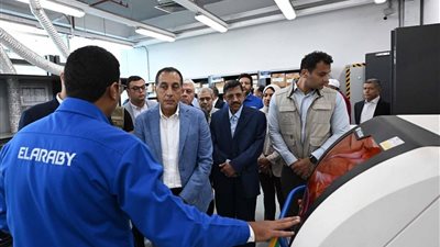 رئيس الوزراء يزور مجموعة 