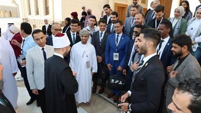 تفاصيل لقاء وزير الأوقاف بوفد شباب البرلمان العربي بالمركز الثقافي الإسلامي 
