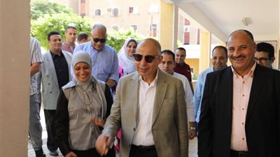 اليوم العالمي للعصا البيضاء.. محافظ المنيا: دعم وتمكين كامل لذوي الهمم