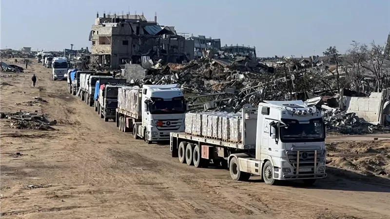 مساعدات إلى قطاع