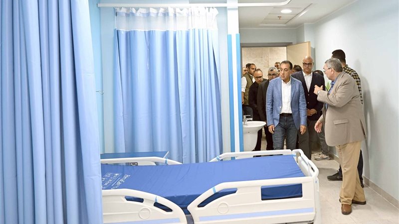 رئيس الوزراء يتفقد