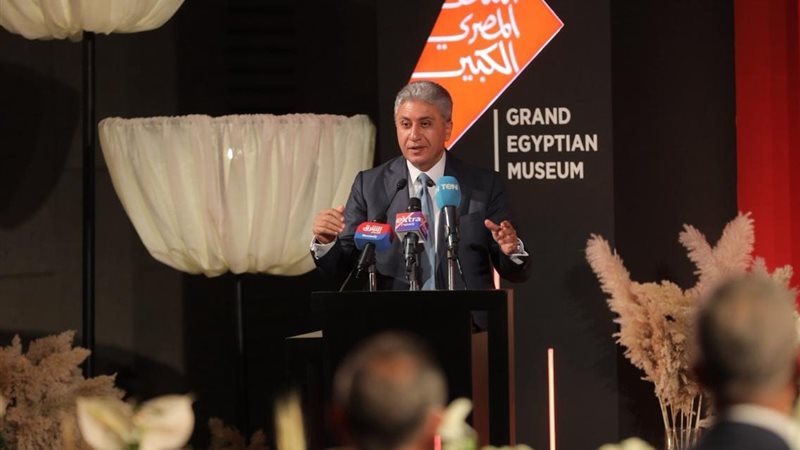 شريف فتحي وزير السياحة
