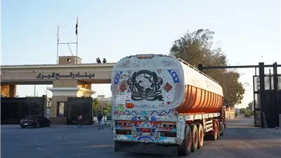 الهلال الأحمر يطلق القافلة 52 