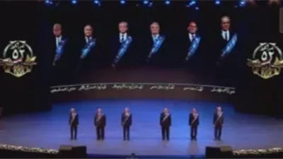 السيسي يُحيي أبطال نصر أكتوبر في الندوة التثقيفية للقوات المسلحة