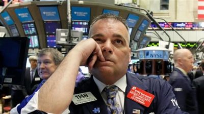 محلل أمريكي لتفصيلة: أمريكا على حافة أزمة اقتصادية كبرى وترامب يحاول تهدئة وول ستريت