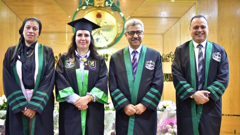 أثناء المناقشة 