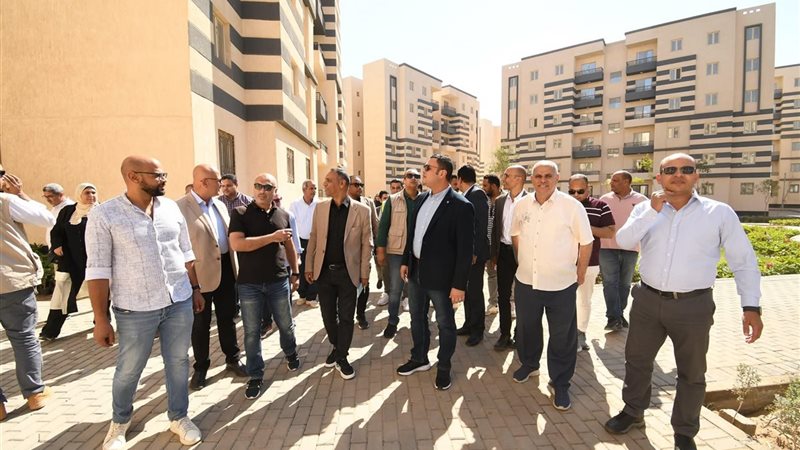 وزير الإسكان