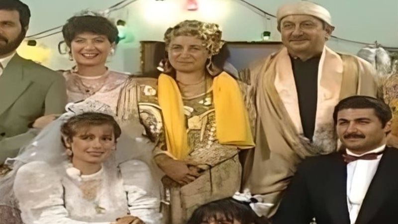 مسلسل لن اعيش في