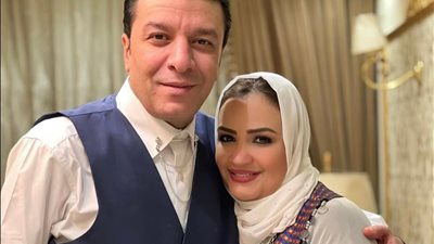 مصطفى كامل يحتفل بعيد ميلاد زوجته برسالة مؤثرة: 