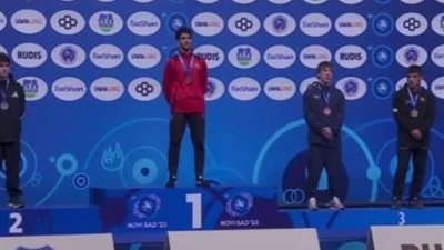 وزير الرياضة يهنئ محمد حسن بعد تتويجه بذهبية العالم للمصارعة في صربيا