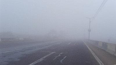 غلق طريق القاهرة الإسكندرية الصحراوي لليوم الثالث بسبب الشبورة المائية الكثيفة