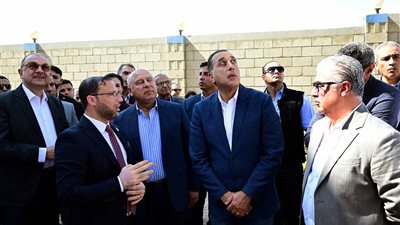 خطوة استراتيجية لدعم الاقتصاد.. رئيس الوزراء يفتتح مصنع 