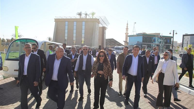 وزيرا التنمية المحلية
