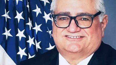 سيناتور أمريكي لـ«تفصيلة»: المتحف المصري الكبير يعيد كتابة التاريخ.. ومصر تهدي العالم فجرًا جديدًا من الحضارة