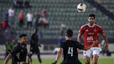 إبراهيم سعيد يفتح النار على نجم الأهلي 