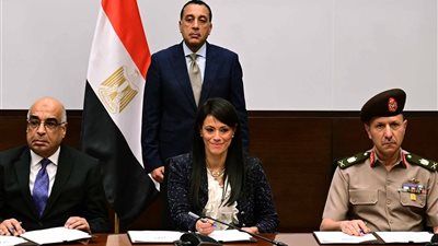 رئيس الوزراء يشهد توقيع بروتوكول تعاون ثلاثي بشأن تجهيزات البنية الفنية بمدينة العدالة الذكية