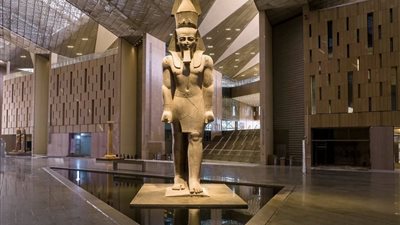 أحمد أبو اليزيد: المتحف المصري الكبير يستقبل الوفود الرسمية لمدة 3 أيام