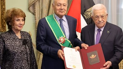 الرئيس الفلسطيني يُكرّم أحمد أبو الغيط بوسام دولة فلسطين تقديراً لمسيرته الدبلوماسية ودفاعه عن القضايا العربية