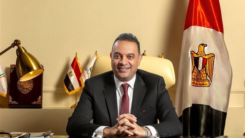 الدكتور محمود العوضي