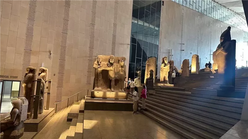 المتحف المصري الكبير