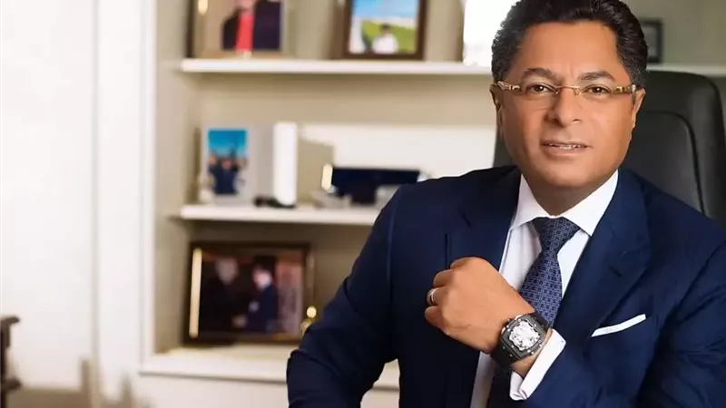 الإعلامي خالد أبو