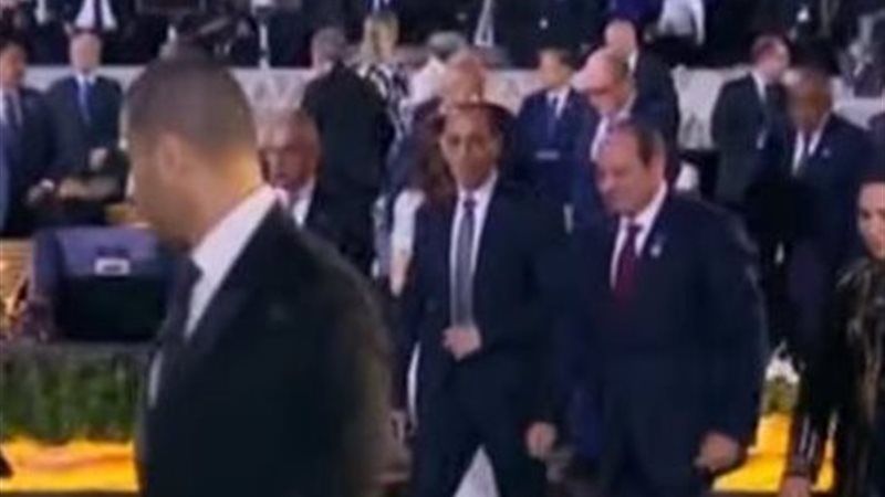 الرئيس السيسي يغادر