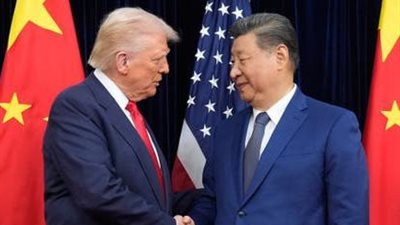 ترامب يلوّح بالتحذير: الرئيس الصيني يعرف العواقب جيداً إذا غزت الصين تايوان