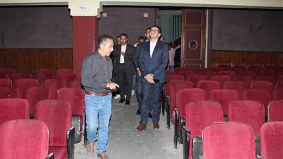 وزير الثقافة يوجه بتطوير سينما ديانا وتحويلها إلى مجمع للعروض السينمائية والمسرحية