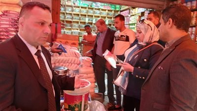 حملات تموينية مكثفة بالإسكندرية تضبط سلعًا فاسدة وتتصدى للغش التجاري