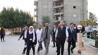 نائب وزير الصحة يتفقد مستشفى الحمام المركزي لمتابعة جاهزية الخدمات الطبية بمطروح