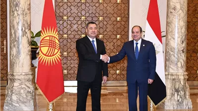 السيسي يستقبل رئيس قرغيزيا لبحث تعزيز التعاون الثنائي وفتح آفاق جديدة للعلاقات بين البلدين