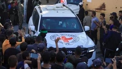 وفا: الاحتلال الإسرائيلي يسلم جثامين 15 فلسطينيًا ضمن صفقة تبادل الأسرى