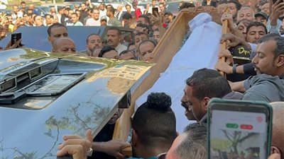 وفاة والد محمد رمضان المفاجئة.. وأسرته تروي اللحظات الأخيرة