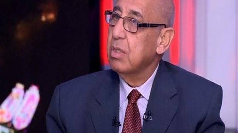 الدكتور علي عوف رئيس