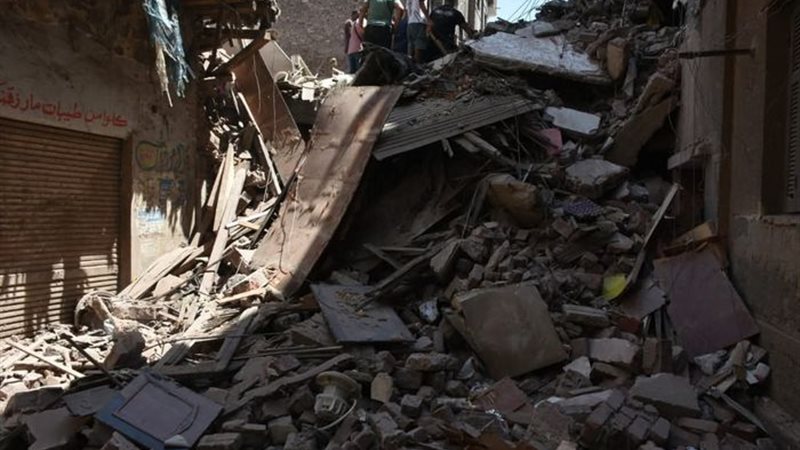 انهيار عقار 