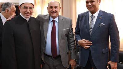 رئيس جامعة الأزهر يكرم اسم المغفور له الشيخ أحمد الصايم شيخ الأزهر الأسبق ابن محافظة بني سويف