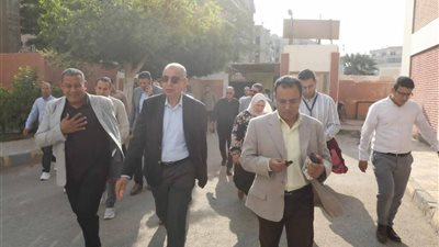 محافظ المنيا يتفقد لجان الانتخابات ويؤكد: المشاركة تجسد وعي أبناء المحافظة